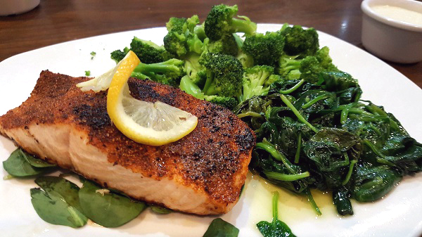 Healthy Fats and Super Foods for a LCHF Keto Diet