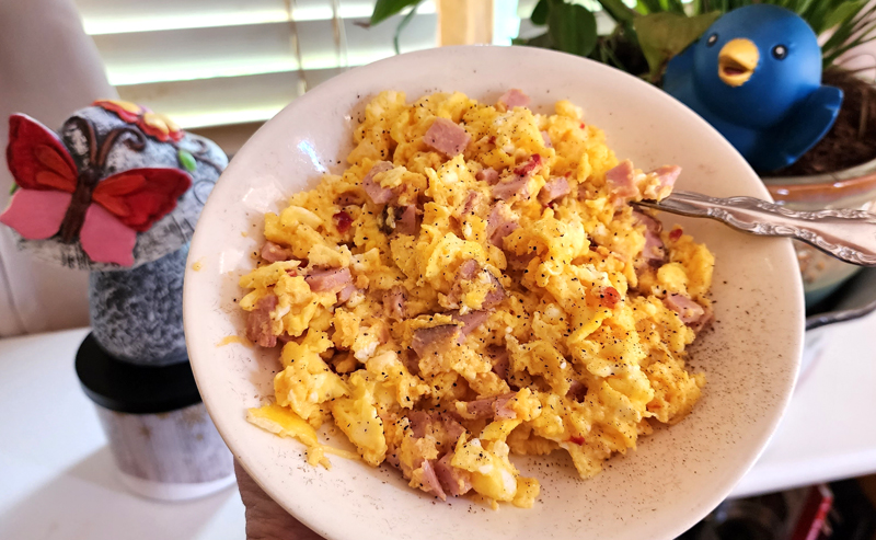Keto Breakfast Scramble