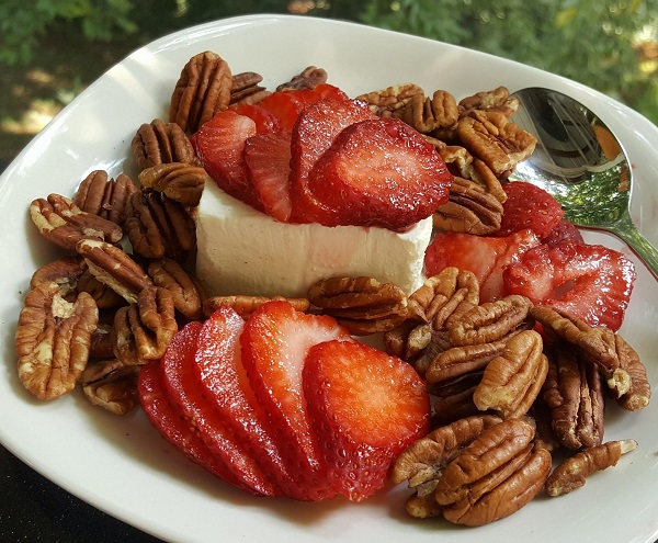 Simple LCHF Breakfast - Whole Foods, Gluten Free, Low Carb - and Delicious!